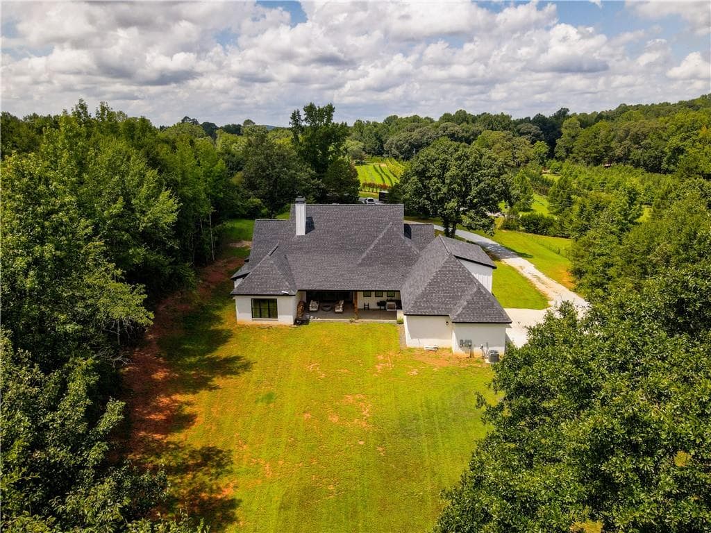 5 bedroom, 4 bathroom, 3,238 sq ft single family residence for sale at 860 W Ridgeway Road, Maysville, GA 30558 — photo 10