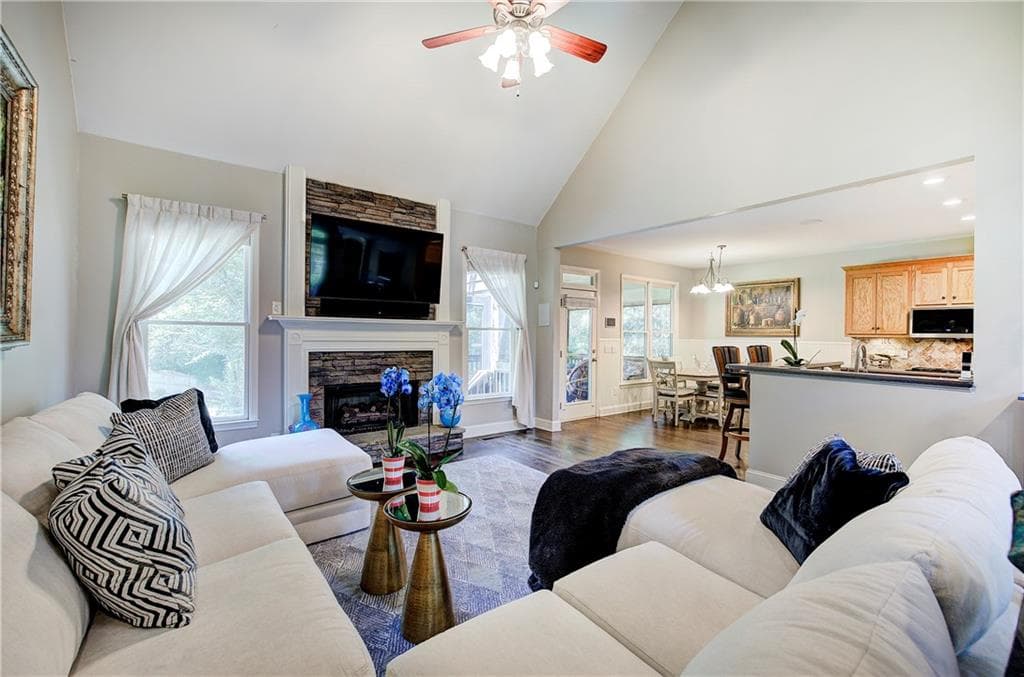 4 bedroom, 5 bathroom, 2,779 sq ft single family residence under contract at 213 Montana Way, Canton, GA 30114 — photo 5