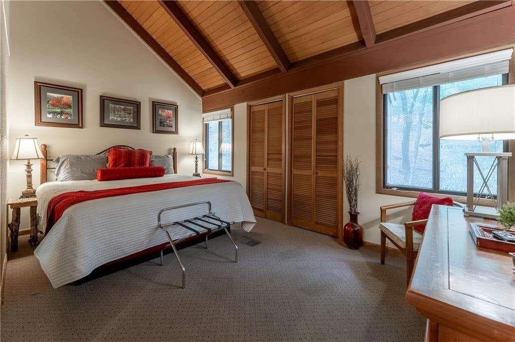 3 bedroom, 2 bathroom, 1,696 sq ft single family residence for sale at 135 Wolfscratch Drive, Big Canoe, GA 30143 — photo 5