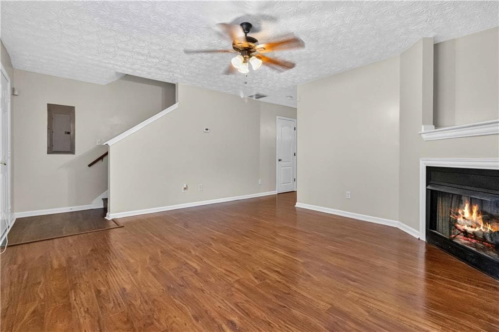 3 bedroom, 3 bathroom, 1,206 sq ft townhouse for sale at 3011 Fields Drive, Lithonia, GA 30038 — photo 9