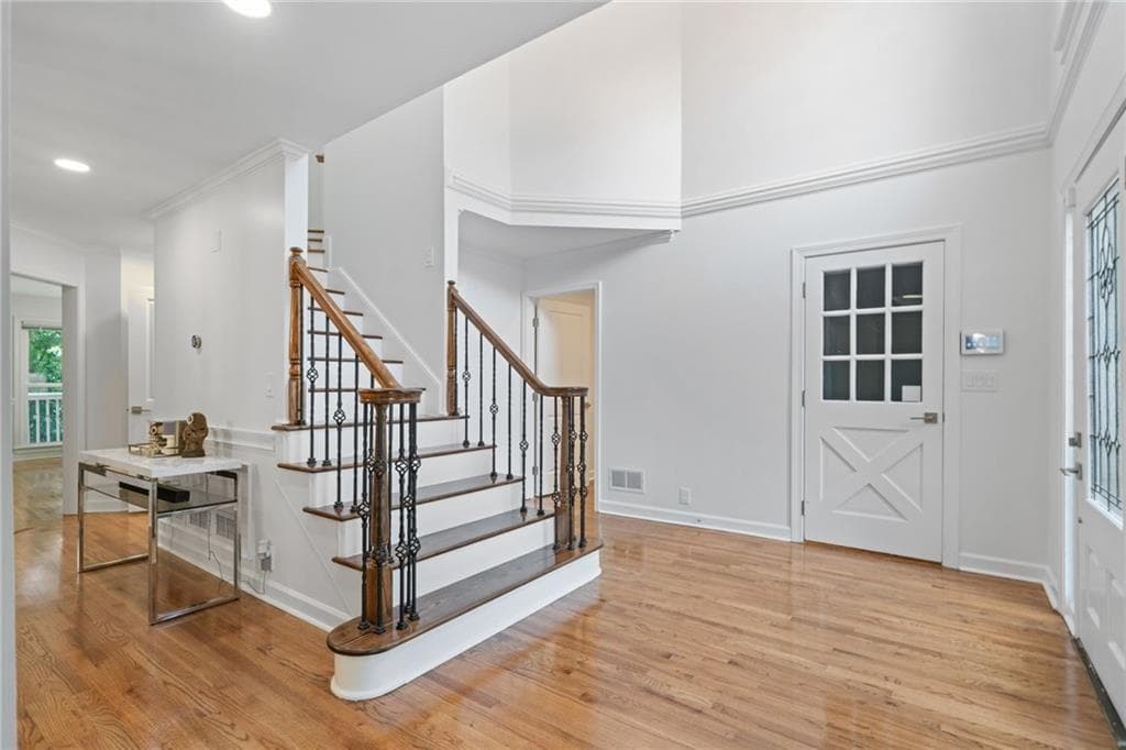 5 bedroom, 5 bathroom, 5,116 sq ft single family residence for sale at 3395 Summit Trail, Cumming, GA 30041 — photo 6