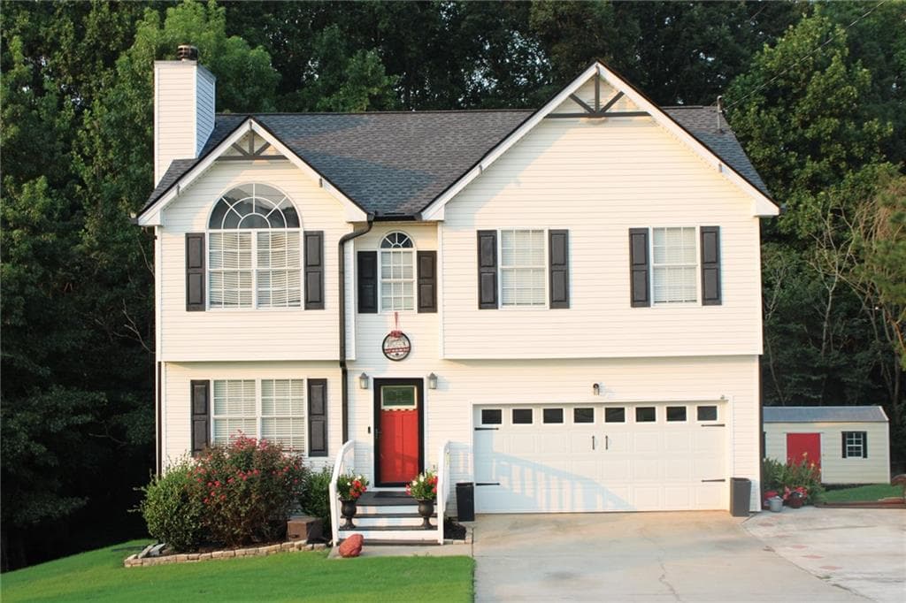 4 bedroom, 4 bathroom, 2,154 sq ft single family residence under contract at 513 Scott Circle, Palmetto, GA 30268 — photo 2