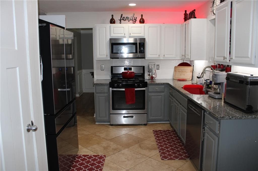 4 bedroom, 4 bathroom, 2,154 sq ft single family residence under contract at 513 Scott Circle, Palmetto, GA 30268 — photo 9