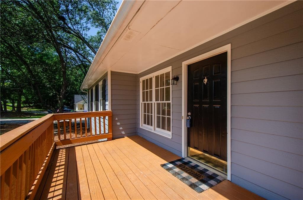 3 bedroom, 2 bathroom, 1,235 sq ft single family residence for sale at 2317 Verner Road, Lawrenceville, GA 30043 — photo 3
