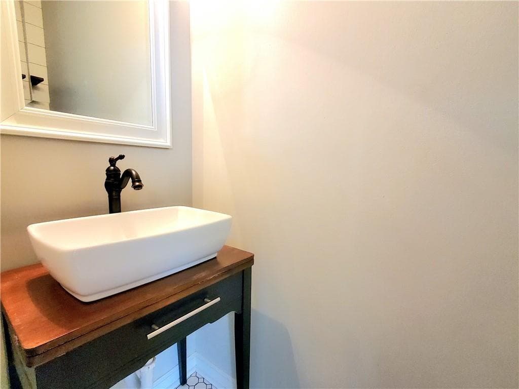 4 bedroom, 3 bathroom, 2,440 sq ft single family residence for rent at 5260 W Price Road, Suwanee, GA 30024 for $2,850 a month — photo 6