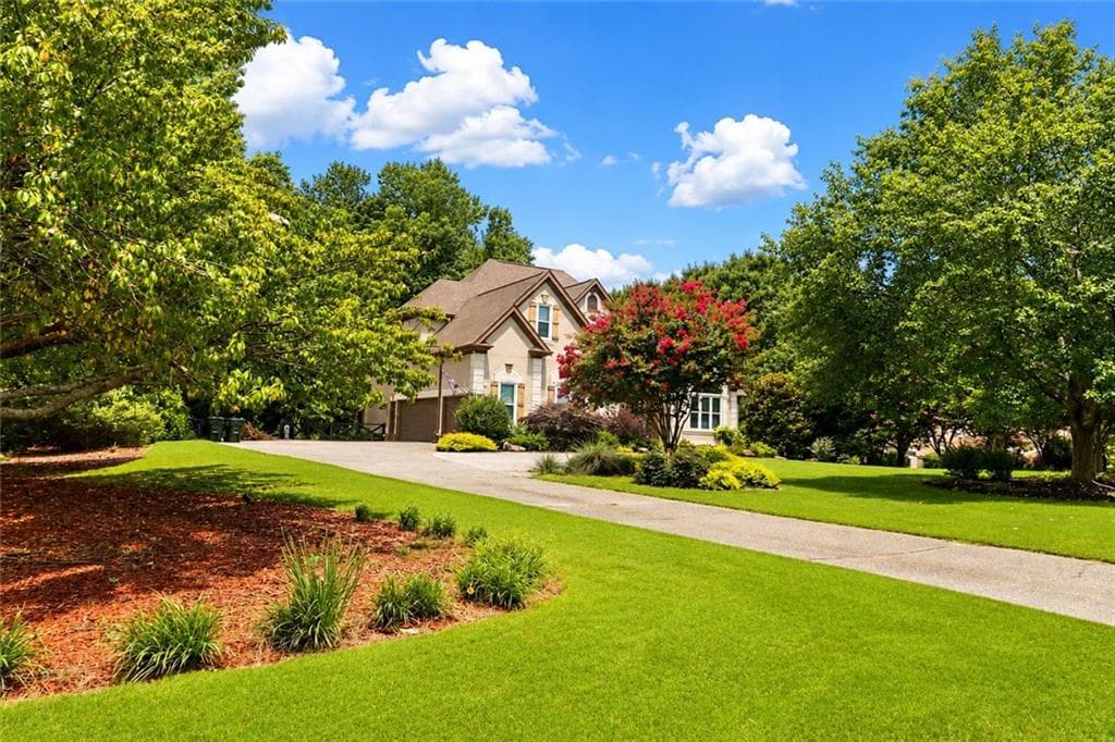 6 bedroom, 5 bathroom single family residence for sale at 915 Champions Fairway Drive, Alpharetta, GA 30004 — photo 5
