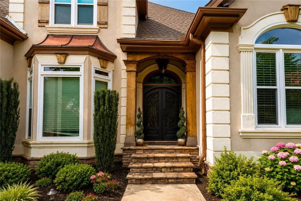 6 bedroom, 5 bathroom single family residence for sale at 915 Champions Fairway Drive, Alpharetta, GA 30004 — photo 2