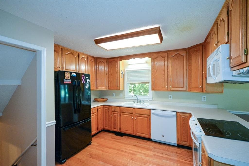 5 bedroom, 4 bathroom, 2,800 sq ft single family residence for sale at 41 Clark Station Road, Jasper, GA 30143 — photo 7