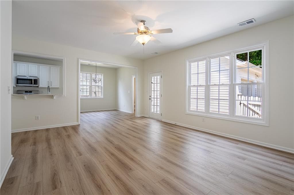 4 bedroom, 3 bathroom, 2,220 sq ft single family residence for sale at 4606 Liberty Square Drive, Acworth, GA 30101 — photo 9