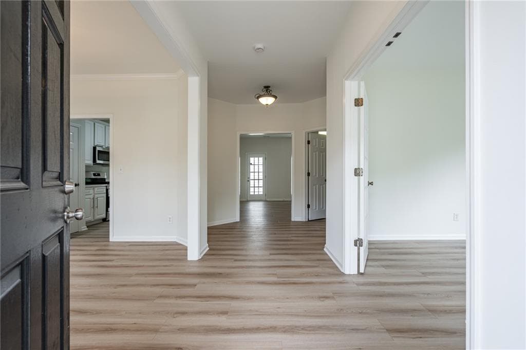 4 bedroom, 3 bathroom, 2,220 sq ft single family residence for sale at 4606 Liberty Square Drive, Acworth, GA 30101 — photo 5