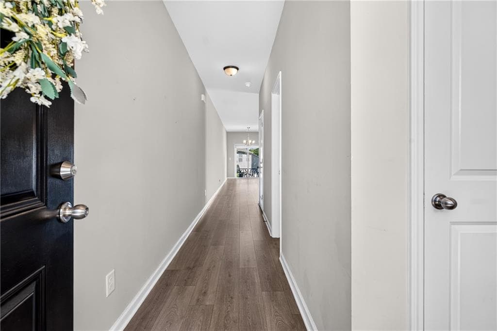 3 bedroom, 3 bathroom, 1,740 sq ft townhouse for sale at 4688 Beacon Ridge Lane, Flowery Branch, GA 30542 — photo 4