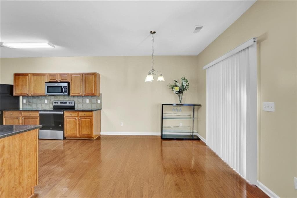 3 bedroom, 3 bathroom, 1,834 sq ft townhouse for sale at 6286 Spring Knoll Court, Tucker, GA 30084 — photo 10