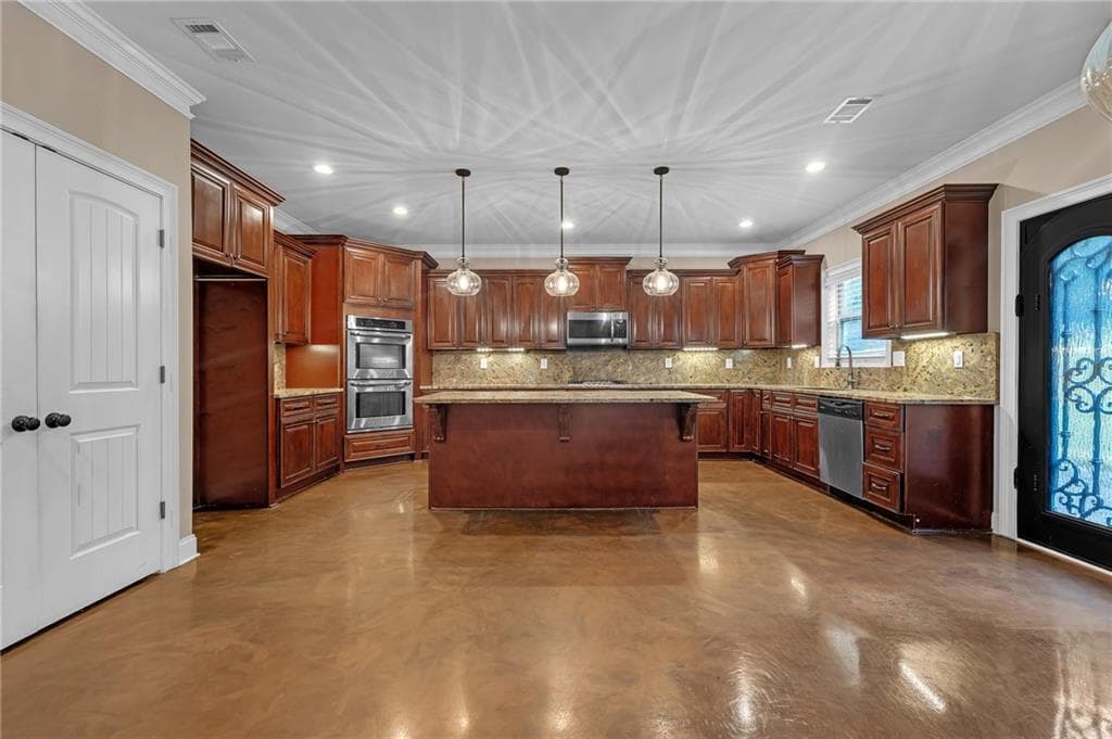 5 bedroom, 4 bathroom, 3,928 sq ft single family residence for sale at 2544 Walnut Ridge Way, Stockbridge, GA 30281 — photo 8