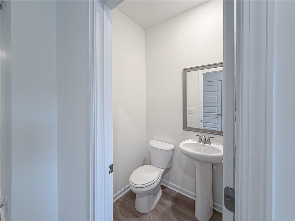 4 bedroom, 3 bathroom, 1,911 sq ft single family residence for sale at 107 Stonecreek Avenue, Rockmart, GA 30153 — photo 5
