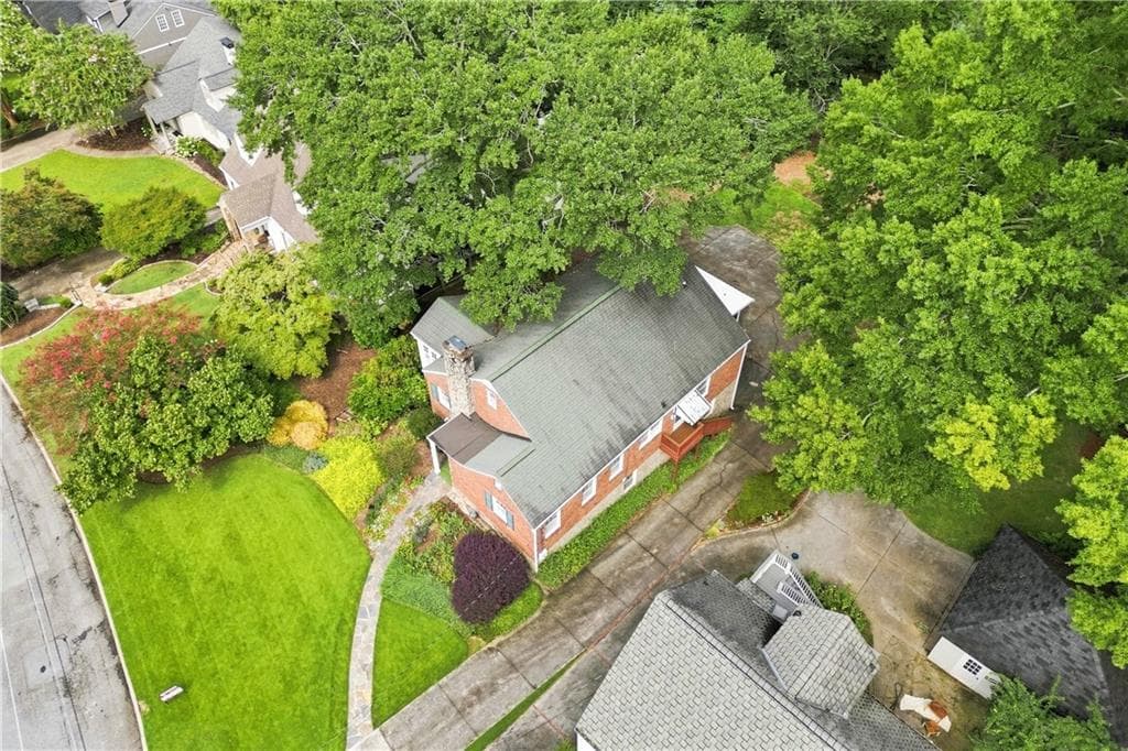 3 bedroom, 2 bathroom, 2,355 sq ft single family residence under contract at 135 Vidal Boulevard, Decatur, GA 30030 — photo 4