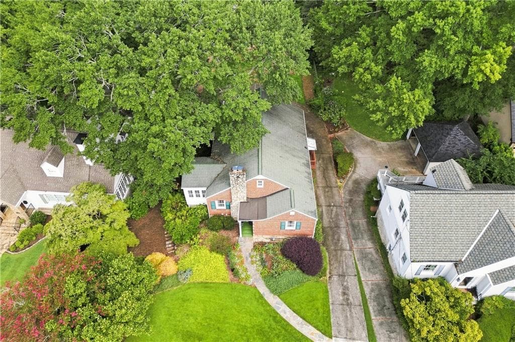 3 bedroom, 2 bathroom, 2,355 sq ft single family residence under contract at 135 Vidal Boulevard, Decatur, GA 30030 — photo 5