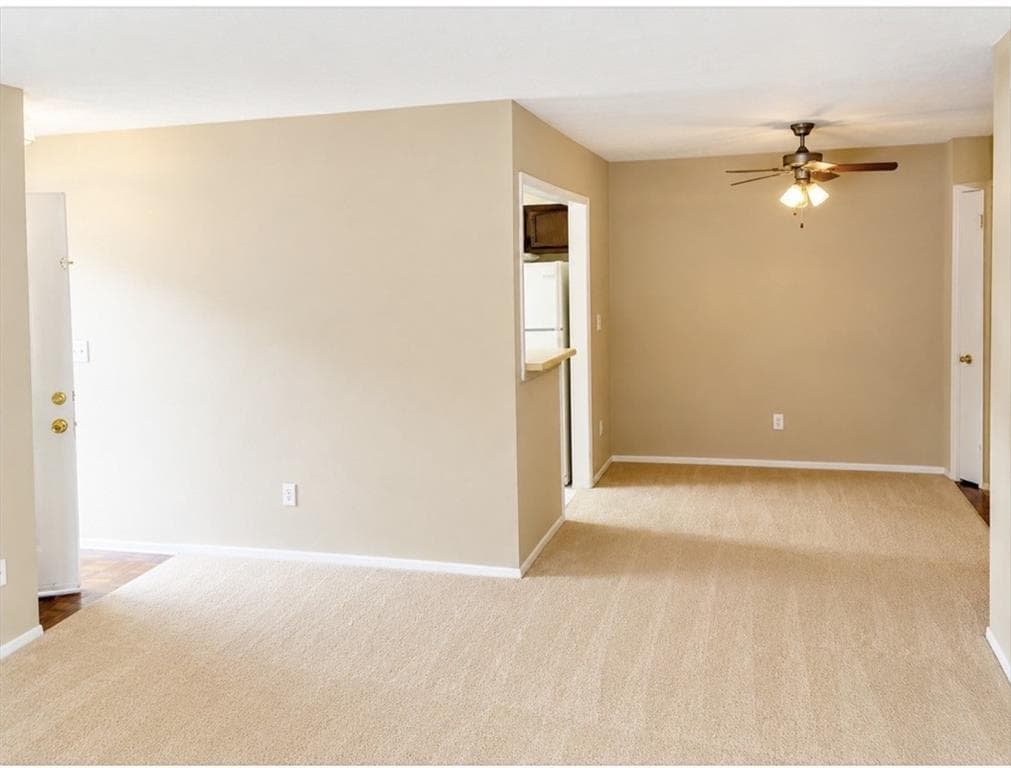 2 bedroom, 1 bathroom, 1,126 sq ft condominium for sale at 1303 Natchez Trace, Sandy Springs, GA 30350 — photo 4