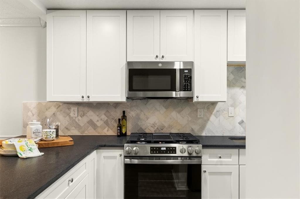 2 bedroom, 1 bathroom, 1,000 sq ft condominium under contract at 804 Woodcliff Drive, Sandy Springs, GA 30350 — photo 6