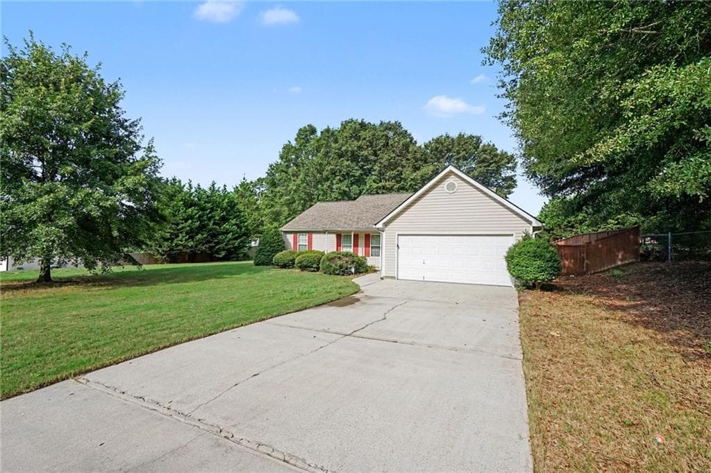 3 bedroom, 2 bathroom, 1,440 sq ft single family residence for sale at 410 Wilshire Lane, Bethlehem, GA 30620 — photo 5