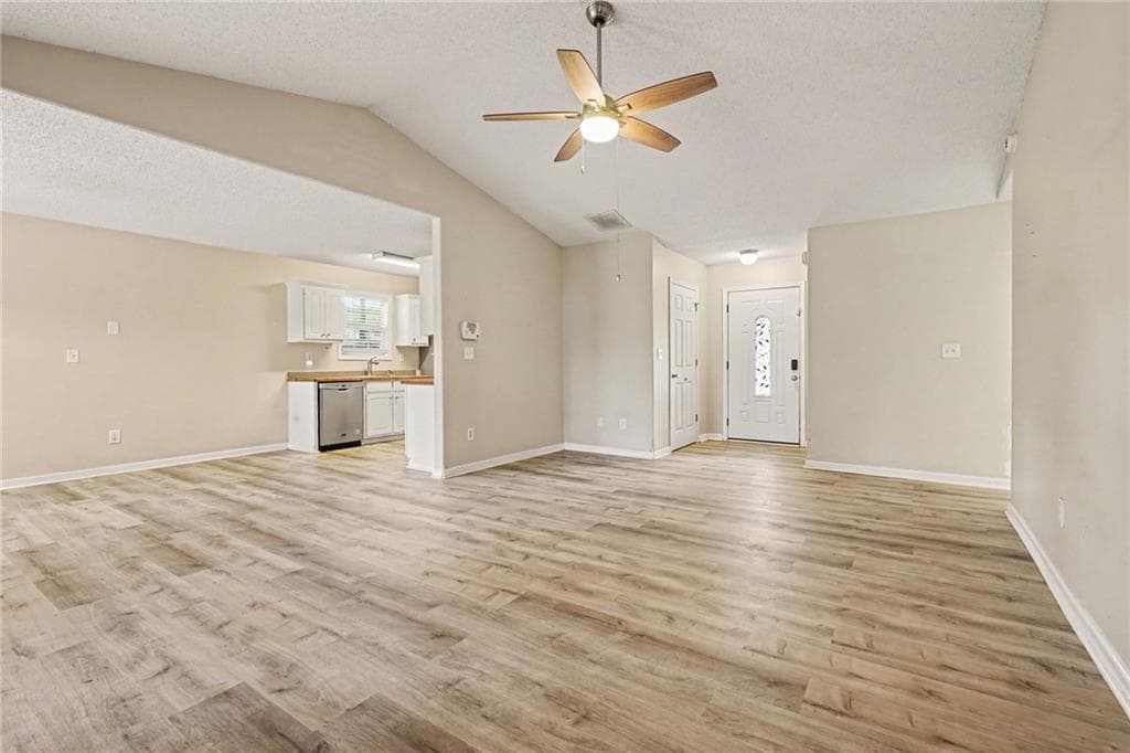 3 bedroom, 2 bathroom, 1,440 sq ft single family residence for sale at 410 Wilshire Lane, Bethlehem, GA 30620 — photo 10