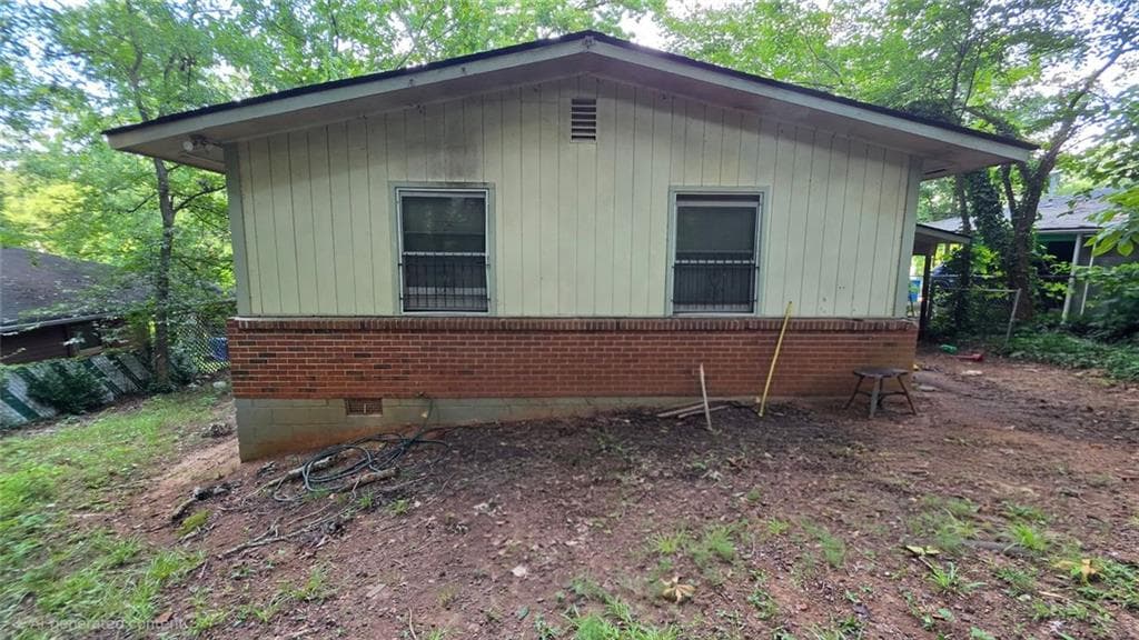 3 bedroom, 1 bathroom, 950 sq ft single family residence for sale at 2229 Polar Rock Place, Atlanta, GA 30315 — photo 4