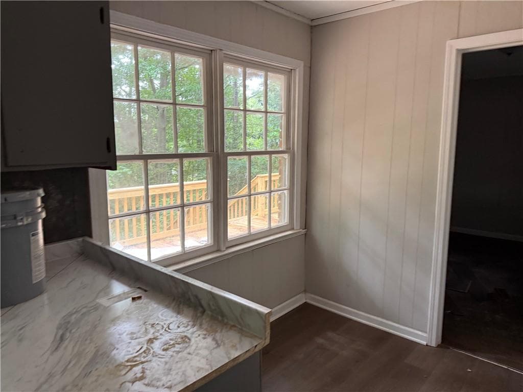 4 bedroom, 2 bathroom, 1,922 sq ft single family residence under contract at 203 Oglesby Bridge Road, Conyers, GA 30094 — photo 4