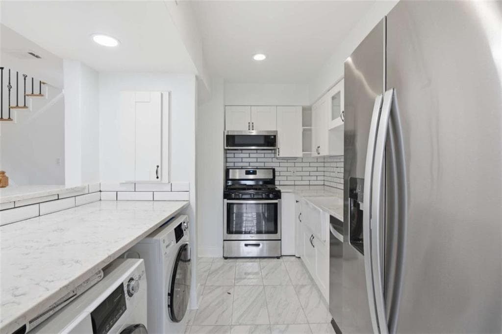 2 bedroom, 2 bathroom, 1,228 sq ft townhouse for sale at 6980 Roswell Road K4, Atlanta, GA 30328 — photo 4