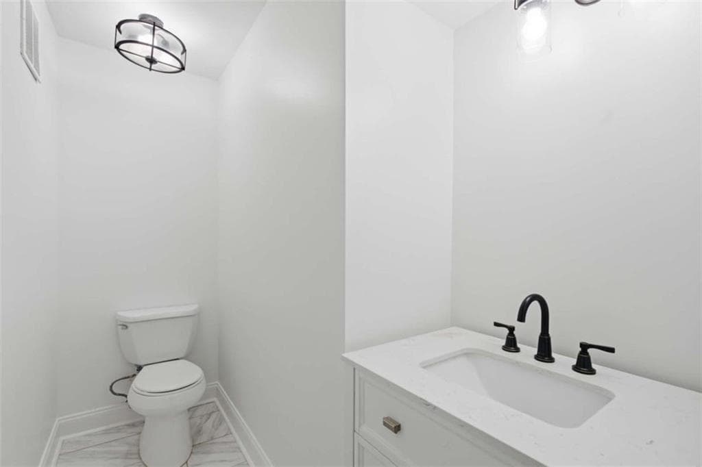 2 bedroom, 2 bathroom, 1,228 sq ft townhouse for sale at 6980 Roswell Road K4, Atlanta, GA 30328 — photo 8