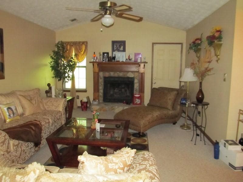 3 bedroom, 3 bathroom, 2,056 sq ft single family residence for sale at 3014 Barcelona Way, Conyers, GA 30012 — photo 2