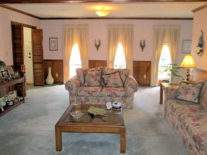 3 bedroom, 3 bathroom, 2,056 sq ft single family residence for sale at 3014 Barcelona Way, Conyers, GA 30012 — photo 4