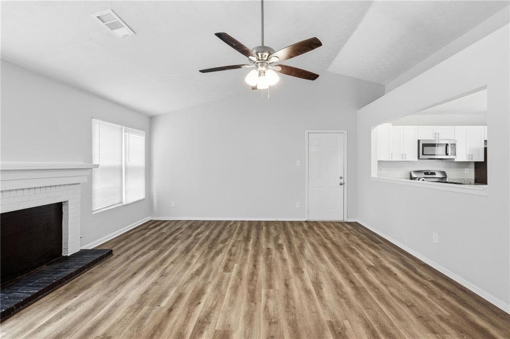 3 bedroom, 2 bathroom, 1,200 sq ft single family residence for sale at 1193 Harvest Dale Court, Stone Mountain, GA 30088 — photo 7