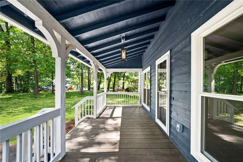 4 bedroom, 2 bathroom, 2,192 sq ft single family residence for sale at 250 Lancaster Circle, Marietta, GA 30066 — photo 4