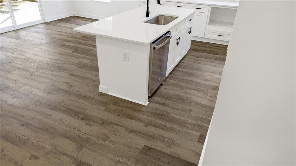 4 bedroom, 3 bathroom, 1,513 sq ft single family residence for sale at 923 Smith Street, Atlanta, GA 30310 — photo 4