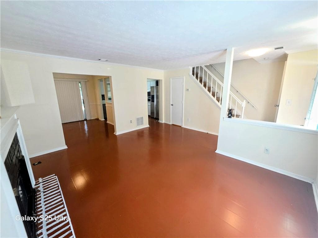 3 bedroom, 2 bathroom, 1,160 sq ft townhouse for sale at 3160 Shadow Walk Lane, Tucker, GA 30084 — photo 6