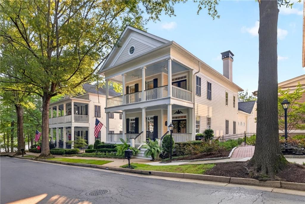 4 bedroom, 4 bathroom, 3,633 sq ft single family residence for sale at 402 General Hardee Square, Peachtree City, GA 30269 — photo 3