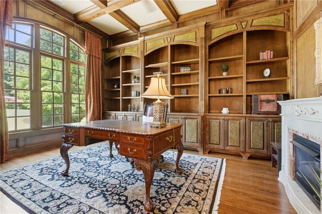 4 bedroom, 7 bathroom, 5,977 sq ft single family residence under contract at 6945 Wakehurst Place, Cumming, GA 30040 — photo 7