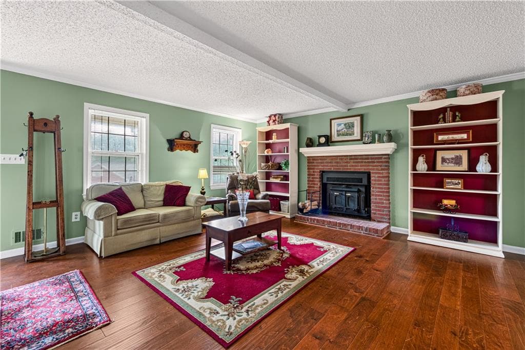 3 bedroom, 3 bathroom, 2,107 sq ft single family residence for sale at 3679 Maple Forge Lane, Gainesville, GA 30504 — photo 5