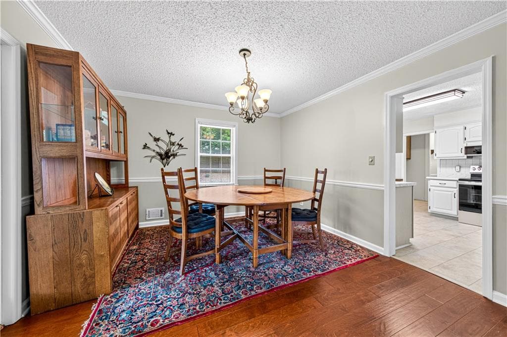 3 bedroom, 3 bathroom, 2,107 sq ft single family residence for sale at 3679 Maple Forge Lane, Gainesville, GA 30504 — photo 7