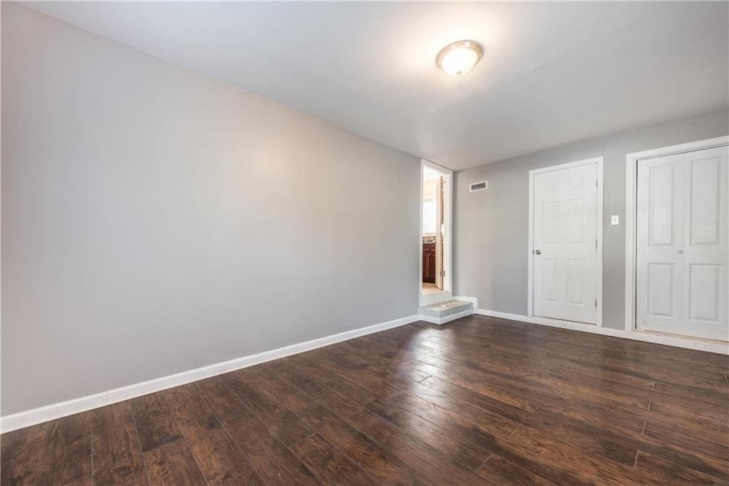 5 bedroom, 2 bathroom, 1,180 sq ft single family residence for sale at 3346 Delmar Lane, Atlanta, GA 30331 — photo 2