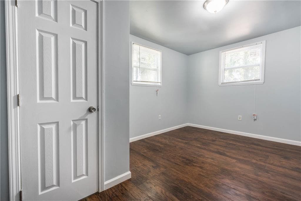5 bedroom, 2 bathroom, 1,180 sq ft single family residence for sale at 3346 Delmar Lane, Atlanta, GA 30331 — photo 3
