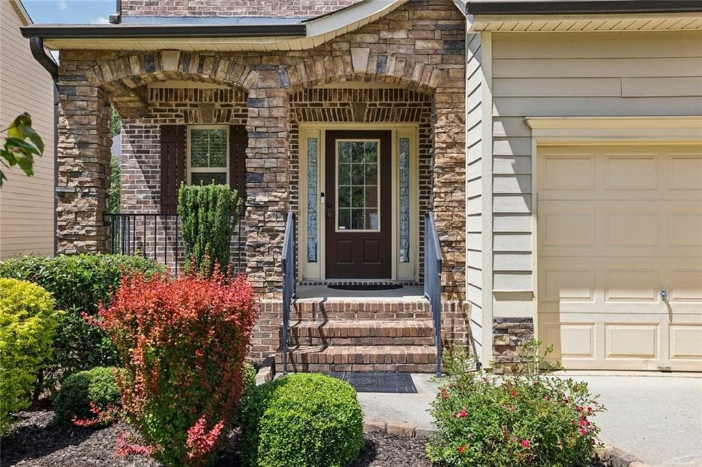 5 bedroom, 6 bathroom, 4,711 sq ft single family residence under contract at 3095 Whitfield Avenue, Cumming, GA 30040 — photo 3