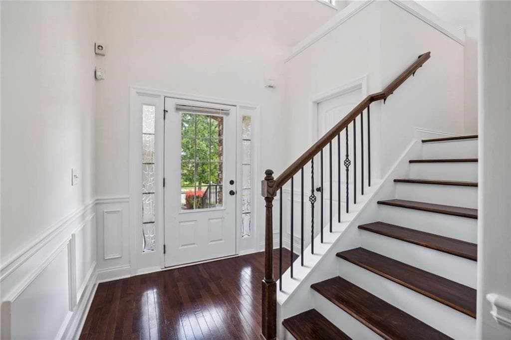 5 bedroom, 6 bathroom, 4,711 sq ft single family residence under contract at 3095 Whitfield Avenue, Cumming, GA 30040 — photo 4