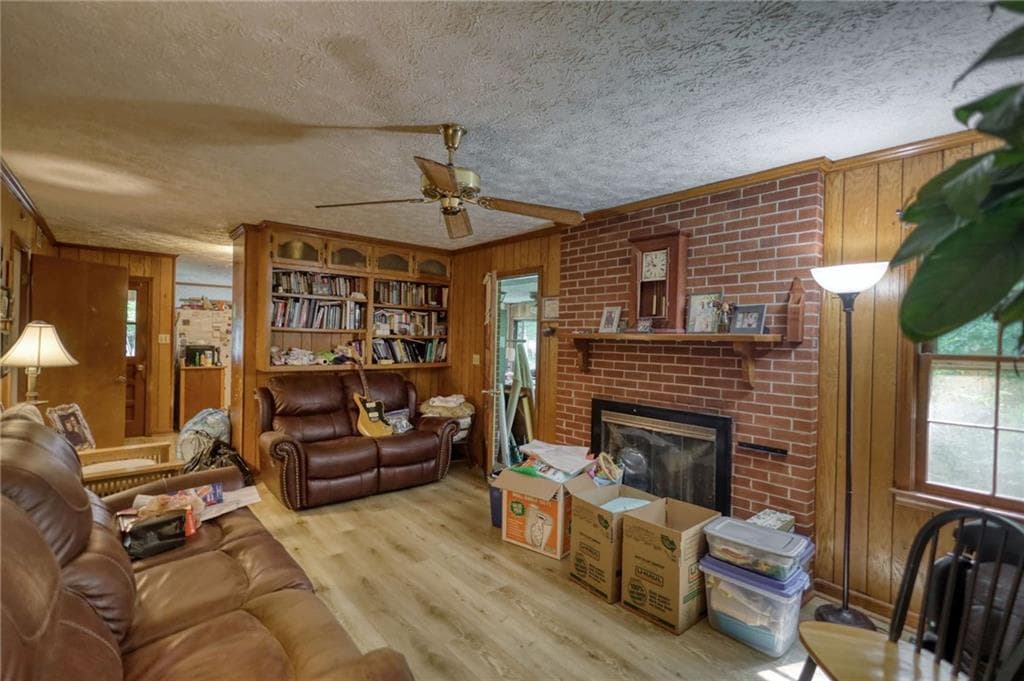 3 bedroom, 2 bathroom, 3,766 sq ft single family residence under contract at 1332 Turner Road, Lilburn, GA 30047 — photo 9