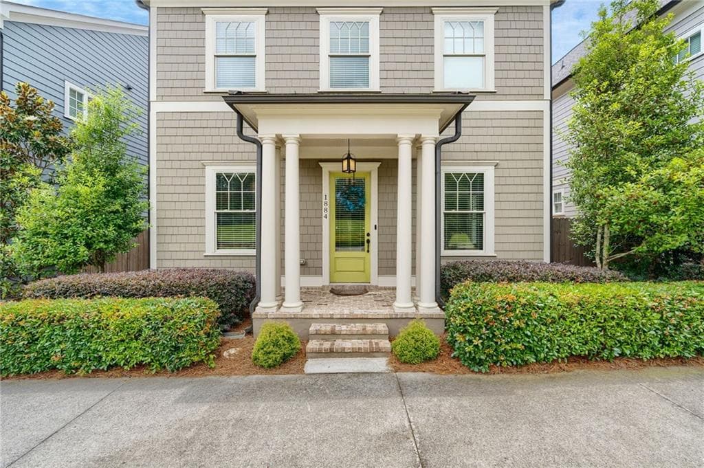 5 bedroom, 4 bathroom, 3,645 sq ft single family residence for sale at 1884 Pointe Place Avenue, Atlanta, GA 30338 — photo 2