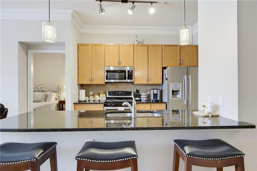2 bedroom, 2 bathroom, 1,411 sq ft condominium for sale at 3621 Vinings Slope 1336, Atlanta, GA 30339 — photo 8