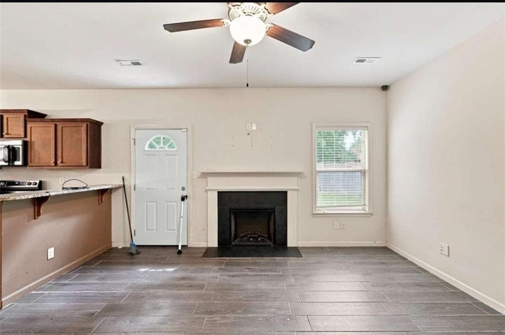 4 bedroom, 3 bathroom, 2,232 sq ft single family residence for sale at 425 Cathedral Drive, Mcdonough, GA 30253 — photo 4