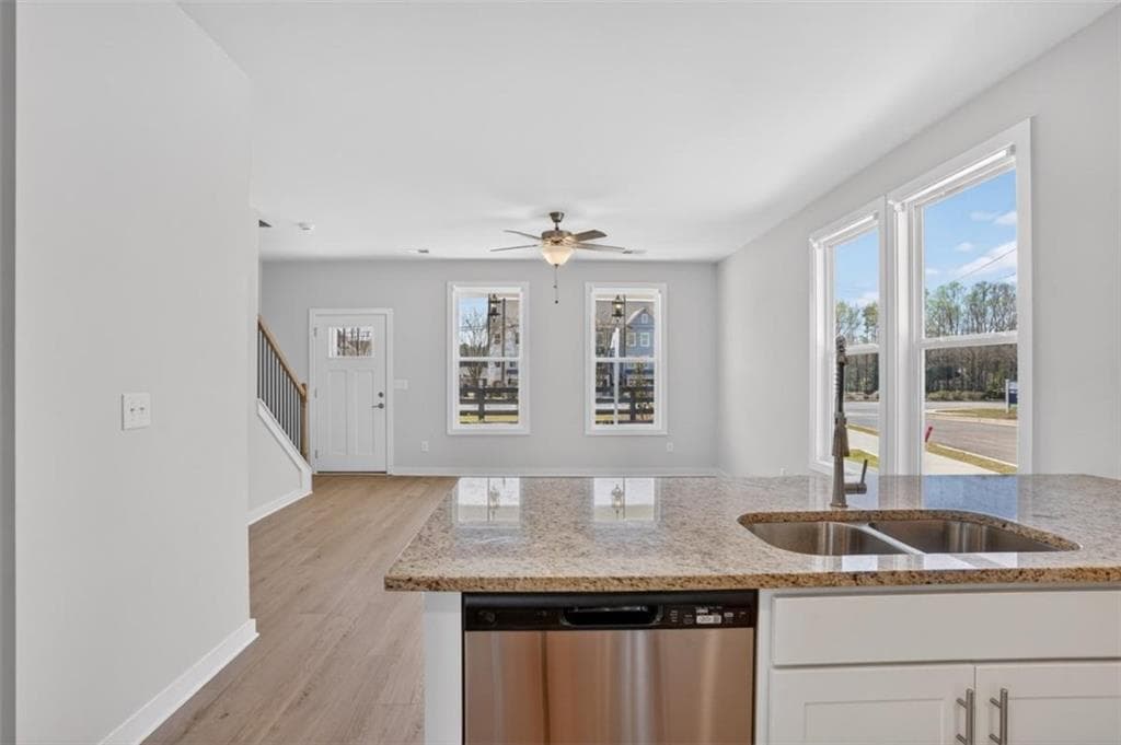 2 bedroom, 2 bathroom, 1,200 sq ft single family residence for sale at 110 Bartow Street, Fayetteville, GA 30214 — photo 9