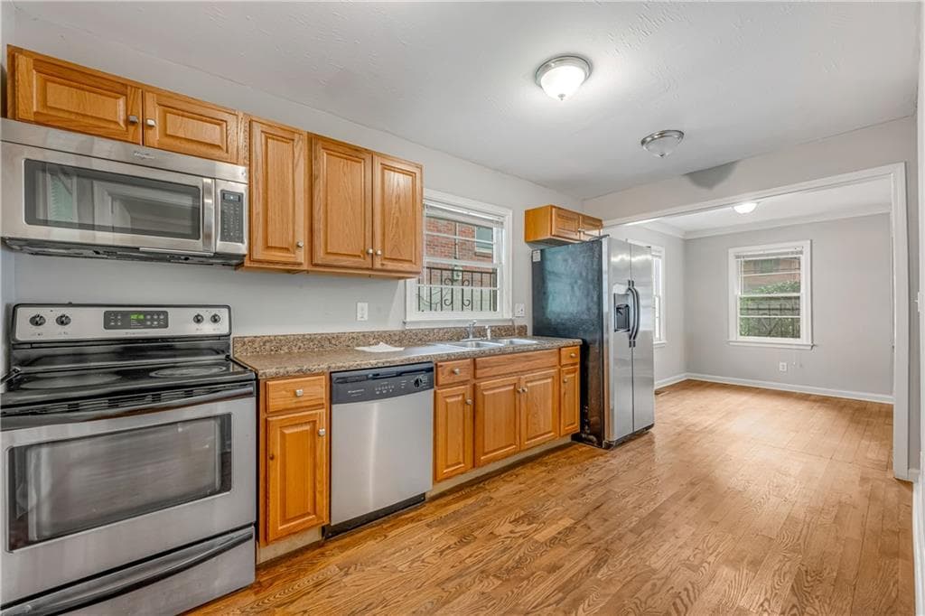 3 bedroom, 1 bathroom, 1,228 sq ft single family residence for rent at 847 Gertrude Place, Atlanta, GA 30318 for $1,900 a month — photo 5