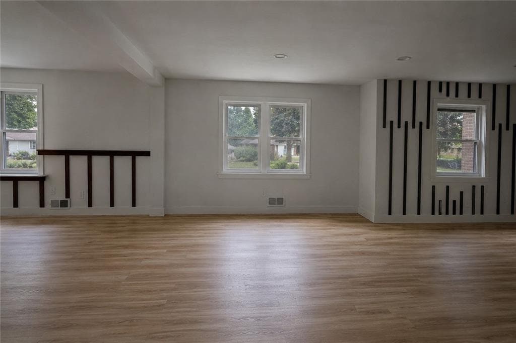 5 bedroom, 3 bathroom, 1,899 sq ft single family residence under contract at 3042 Peek Road, Atlanta, GA 30318 — photo 9