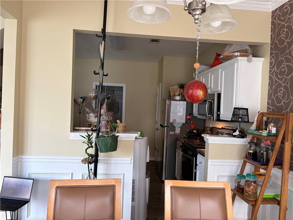 3 bedroom, 3 bathroom, 1,974 sq ft townhouse for sale at 1631 Gardner Park Court, Lawrenceville, GA 30043 — photo 4